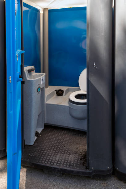 Best High-end porta potty rental  in Okolona, MS